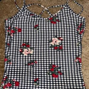 Checkered flower tank